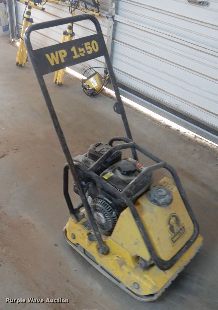 image for item HU9524 2008 Wacker Neuson WP1550AW plate compactor