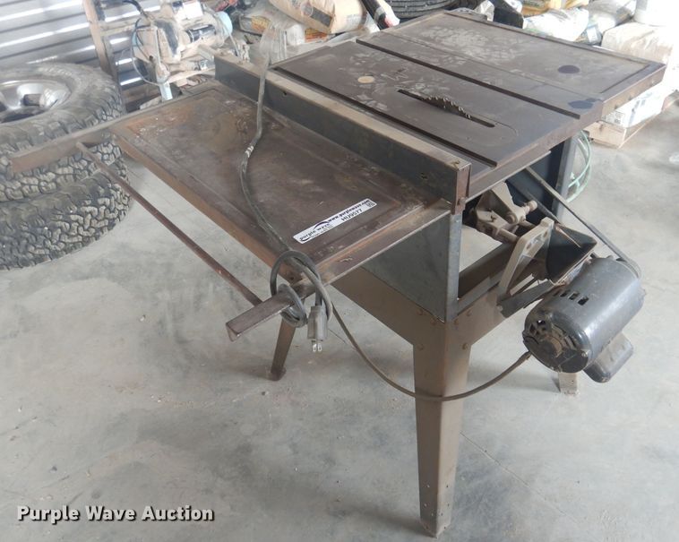 Sears 113.299040 table saw in Amarillo 