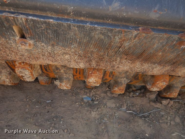 image for item HU9599 2015 Bradco VRP73 skid steer vibratory roller