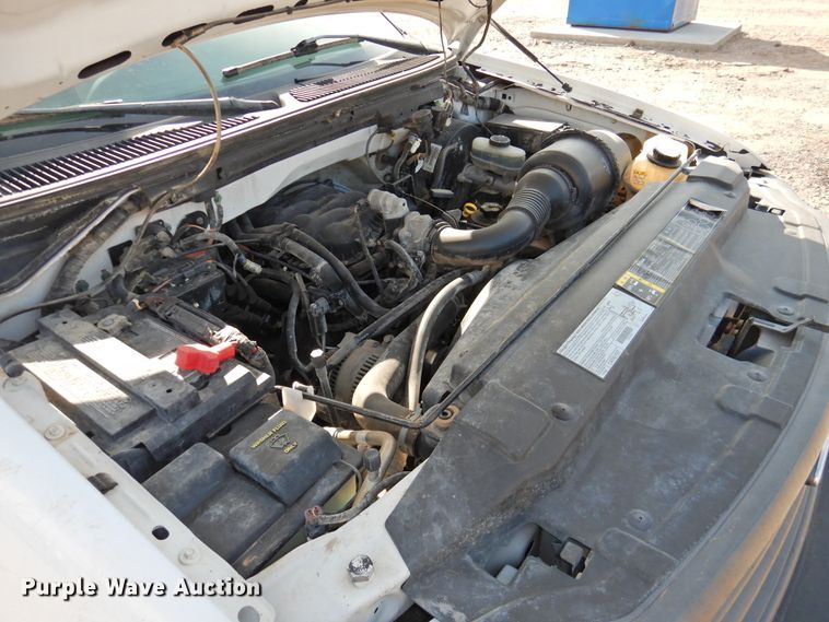 image for item HU9601 2003 Ford F150  SuperCab pickup truck