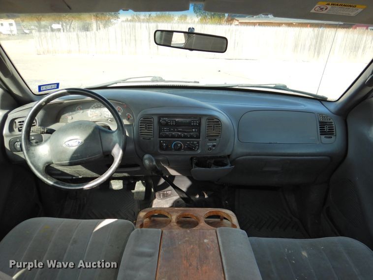 image for item HU9601 2003 Ford F150  SuperCab pickup truck