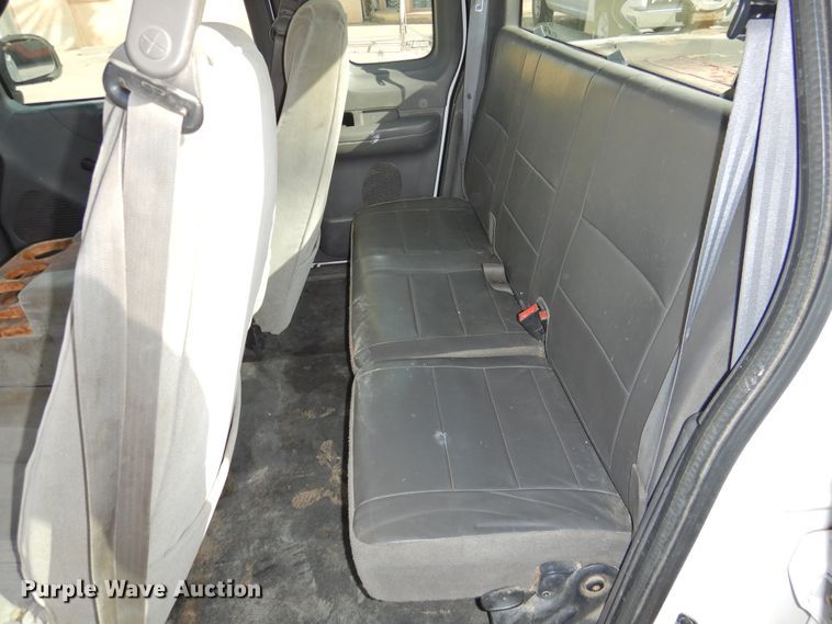 image for item HU9601 2003 Ford F150  SuperCab pickup truck