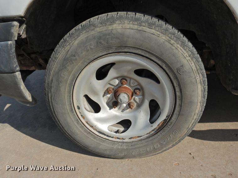 image for item HU9601 2003 Ford F150  SuperCab pickup truck