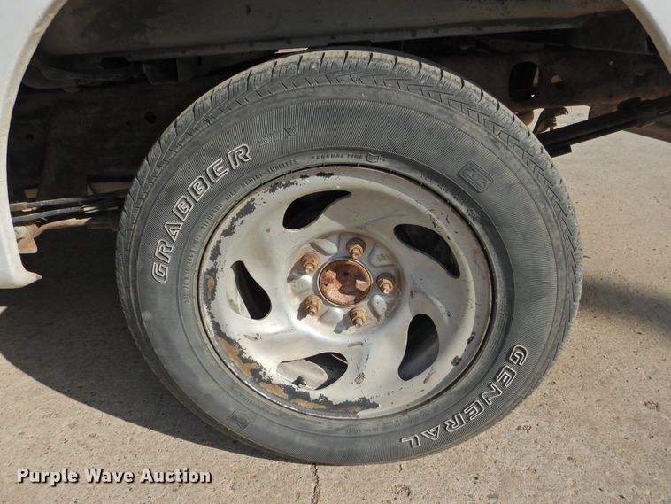 image for item HU9601 2003 Ford F150  SuperCab pickup truck