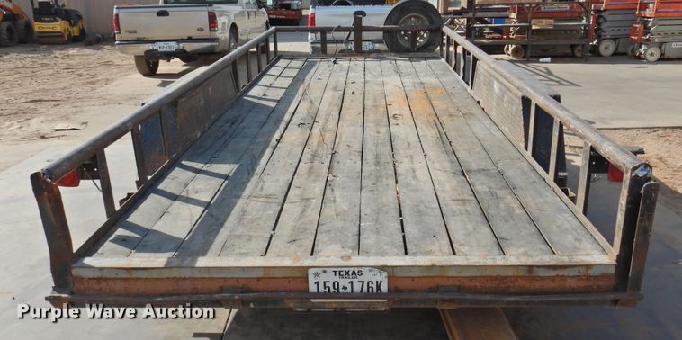 image for item HU9602 2009 Texas Bragg utility trailer
