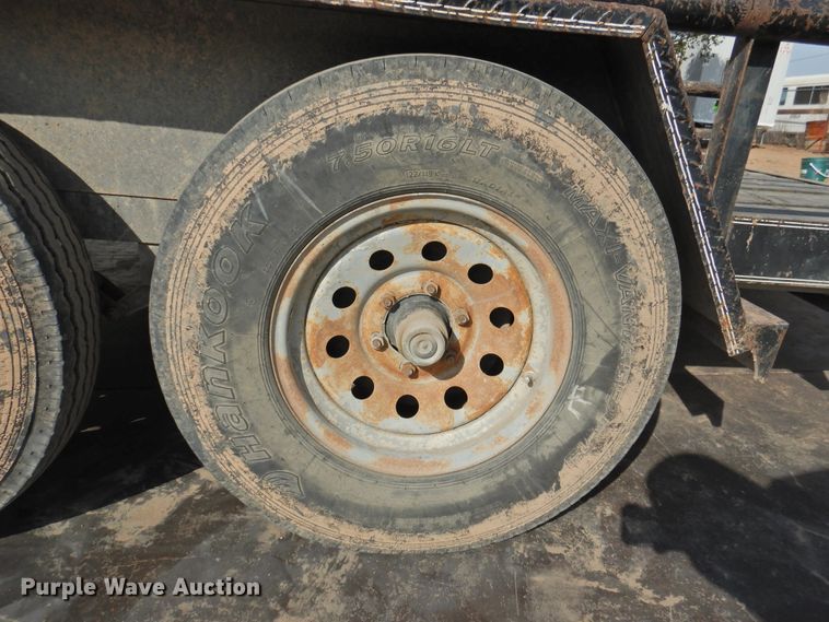 image for item HU9602 2009 Texas Bragg utility trailer