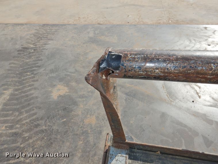 image for item HU9602 2009 Texas Bragg utility trailer