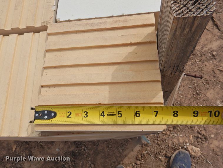 image for item HU9603 (14) pallets of brick