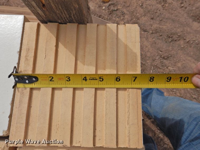 image for item HU9603 (14) pallets of brick