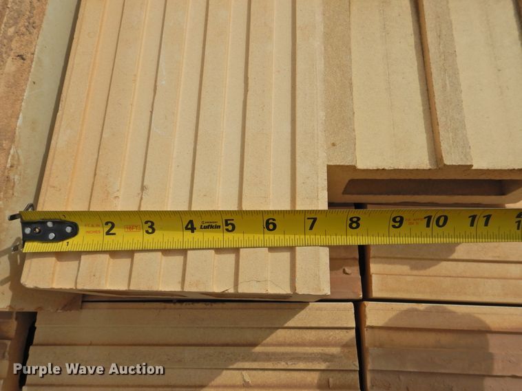 image for item HU9603 (14) pallets of brick