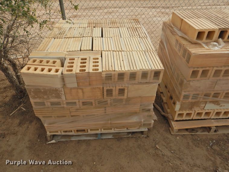 image for item HU9603 (14) pallets of brick