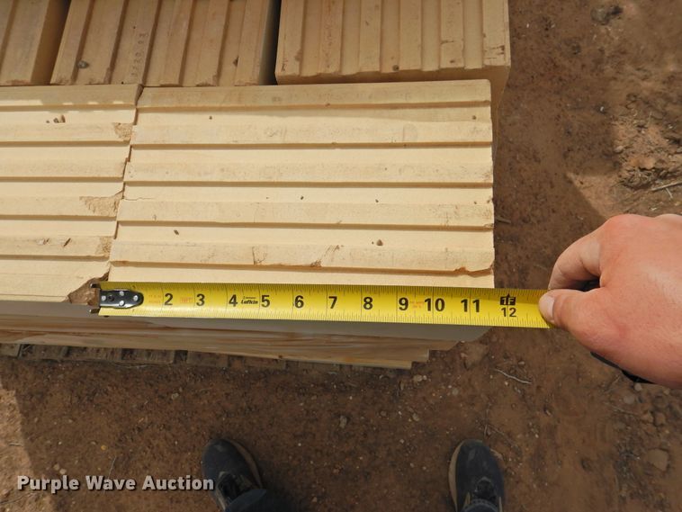 image for item HU9603 (14) pallets of brick