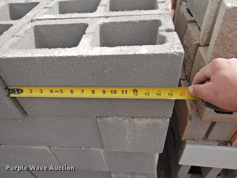 image for item HU9603 (14) pallets of brick