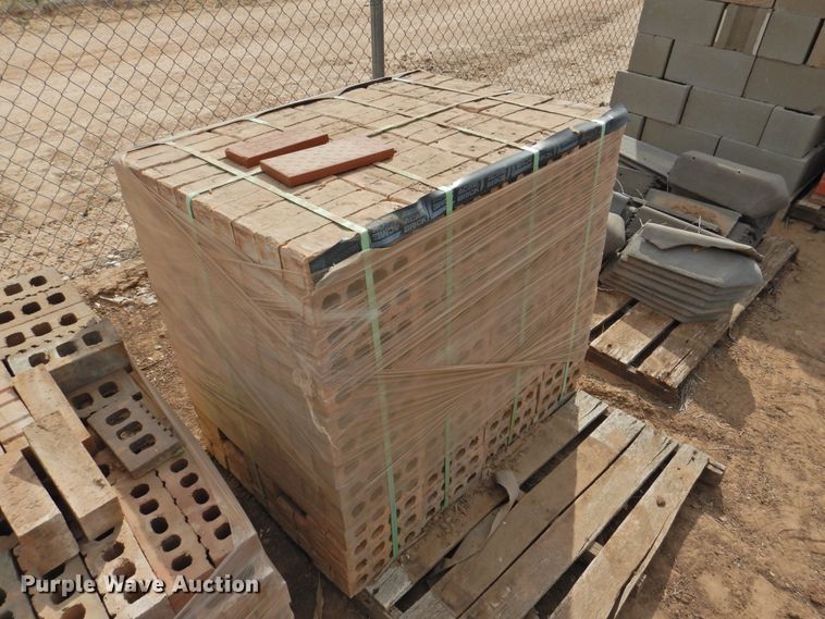 image for item HU9603 (14) pallets of brick