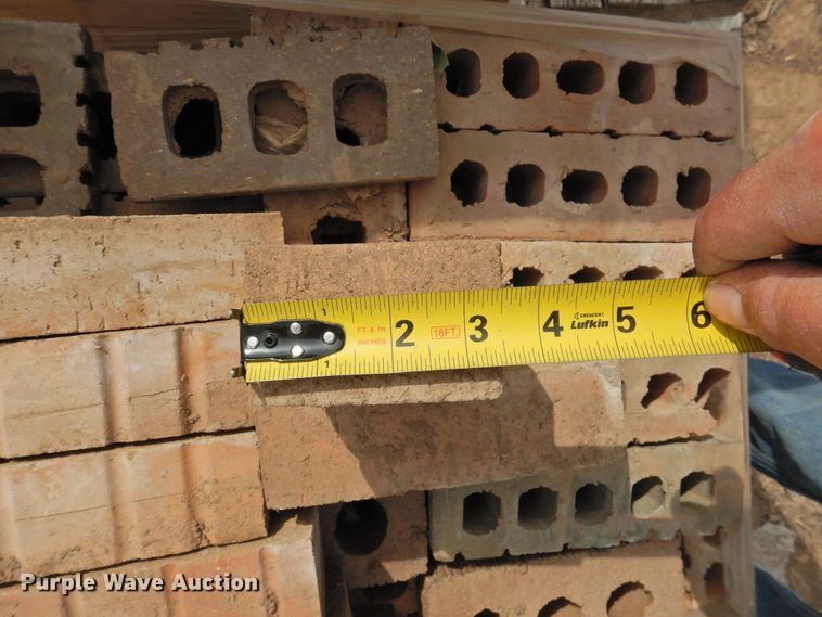 image for item HU9603 (14) pallets of brick