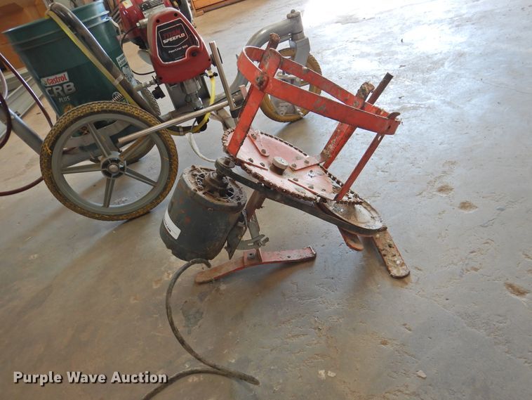 image for item HU9609 Titan Speeflo PowerLiner 850 paint striper