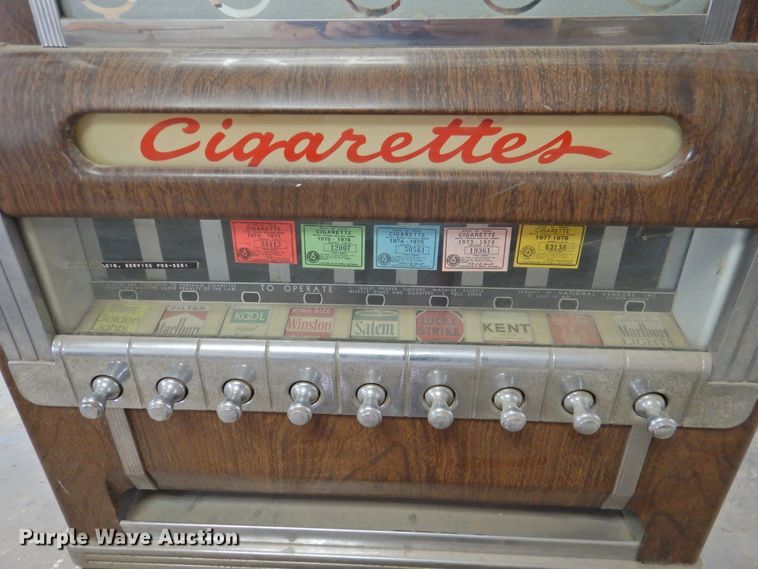 image for item HU9610 National cigarette vending machine