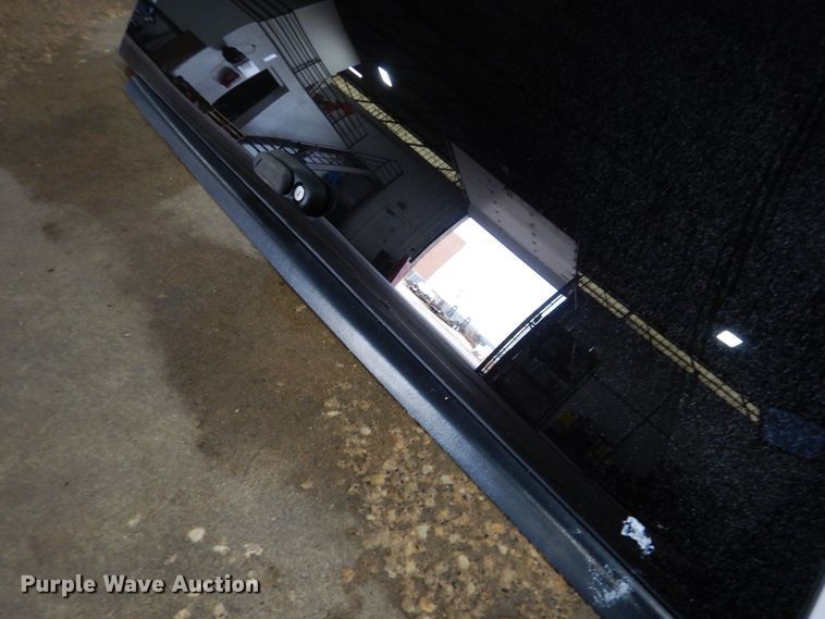 image for item AF9940 ARE pickup truck topper