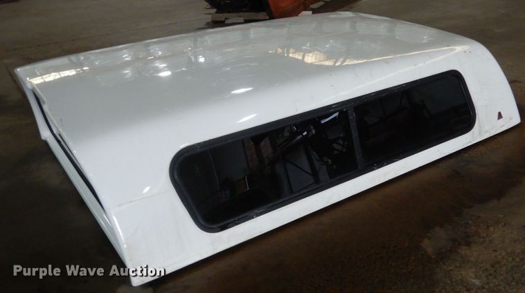 image for item AF9942 Leer pickup truck topper