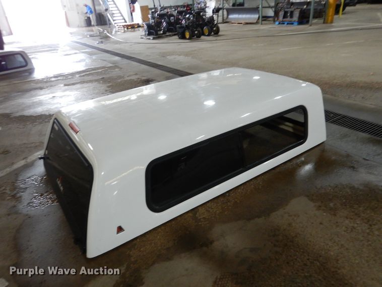 image for item AF9942 Leer pickup truck topper