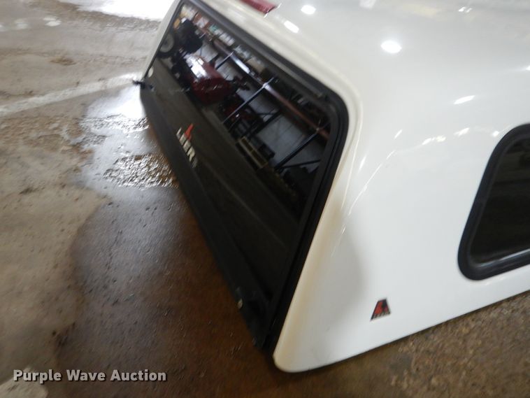 image for item AF9942 Leer pickup truck topper