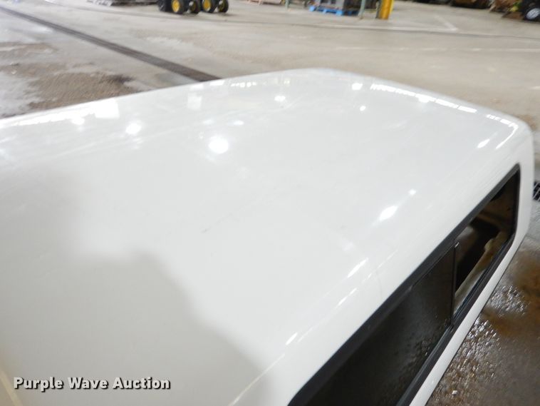 image for item AF9942 Leer pickup truck topper