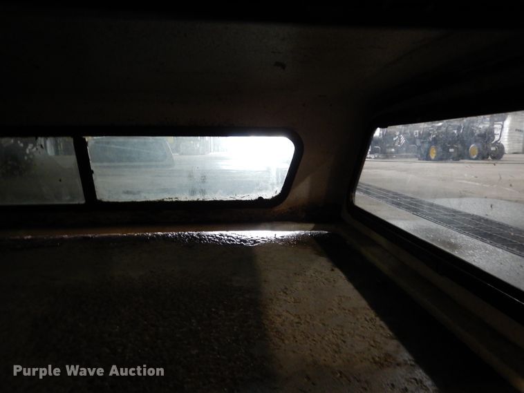 image for item AF9942 Leer pickup truck topper