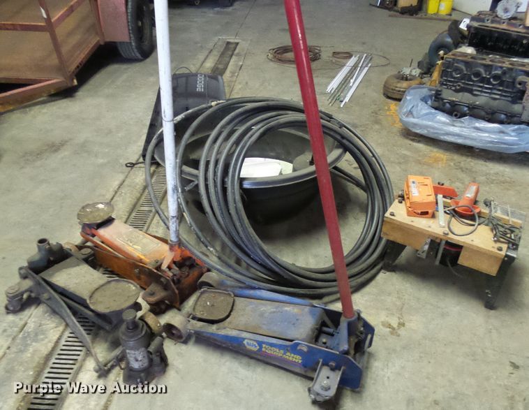 image for item DC2910 Tools