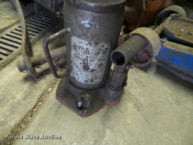 image for item DC2910 Tools