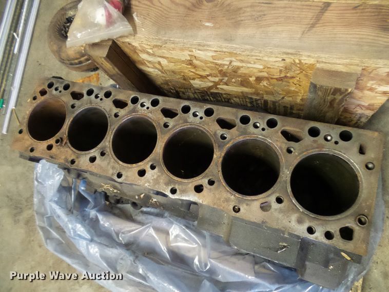 image for item DC2912 (2) Cummins 5.9L L6 diesel engines