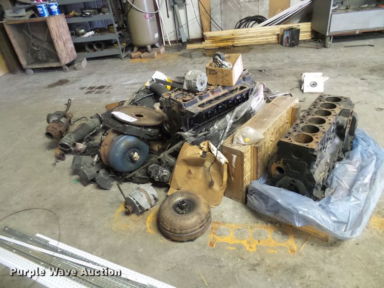 image for item DC2912 (2) Cummins 5.9L L6 diesel engines