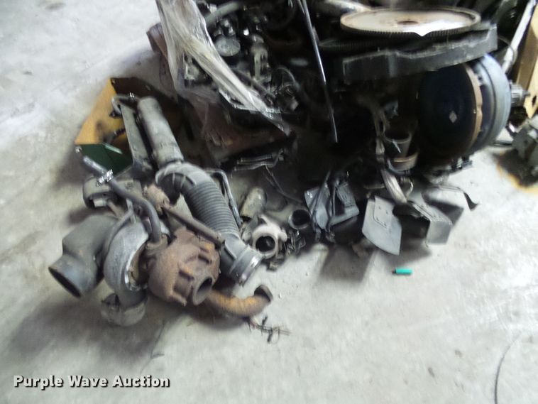 image for item DC2912 (2) Cummins 5.9L L6 diesel engines