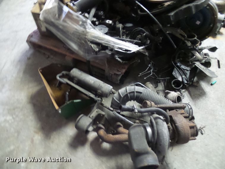 image for item DC2912 (2) Cummins 5.9L L6 diesel engines