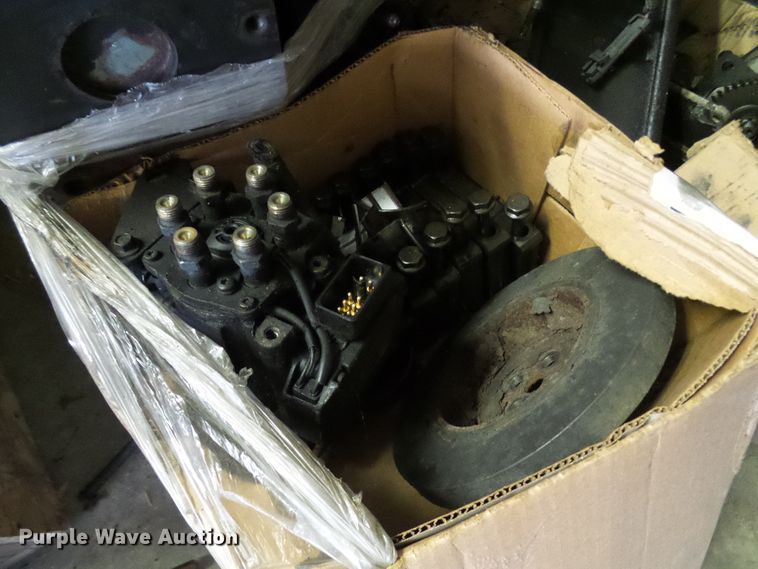 image for item DC2912 (2) Cummins 5.9L L6 diesel engines