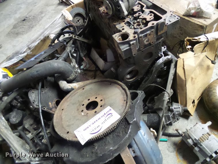 image for item DC2912 (2) Cummins 5.9L L6 diesel engines