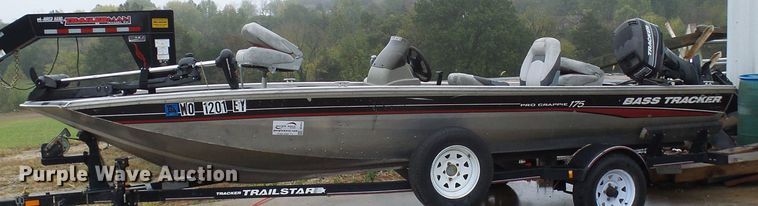 image for item DC2914 2002 Tracker Pro Crappie 175  boat