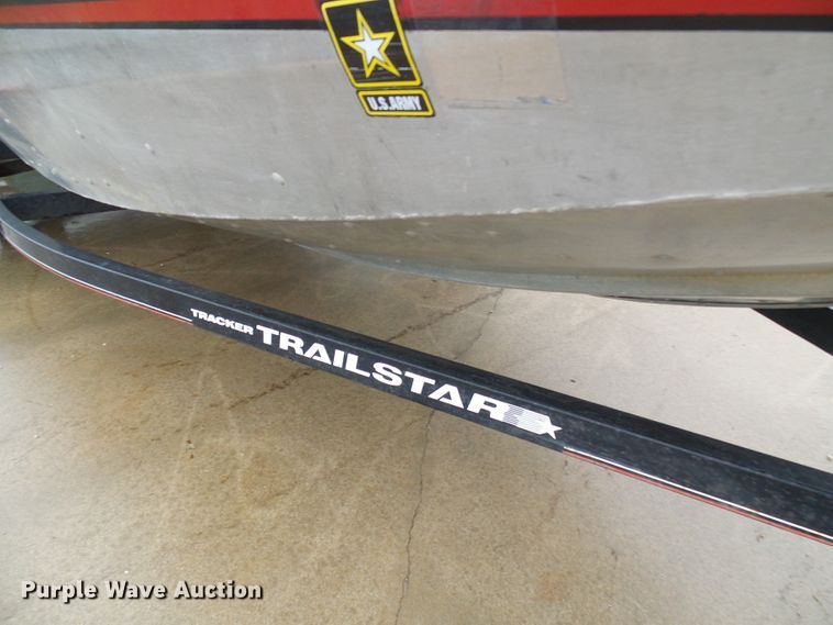 image for item DC2914 2002 Tracker Pro Crappie 175  boat