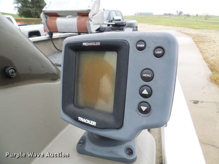 image for item DC2914 2002 Tracker Pro Crappie 175  boat