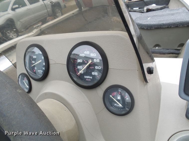 image for item DC2914 2002 Tracker Pro Crappie 175  boat