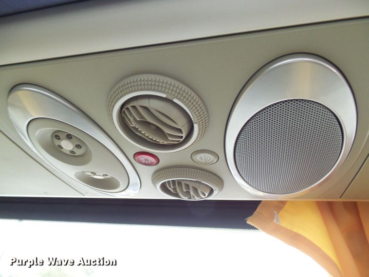 image for item DC2928 2010 Tesma TS35C  coach bus