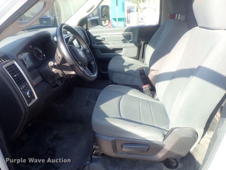 image for item DE0844 2014 Dodge Ram 4500  truck cab and chassis