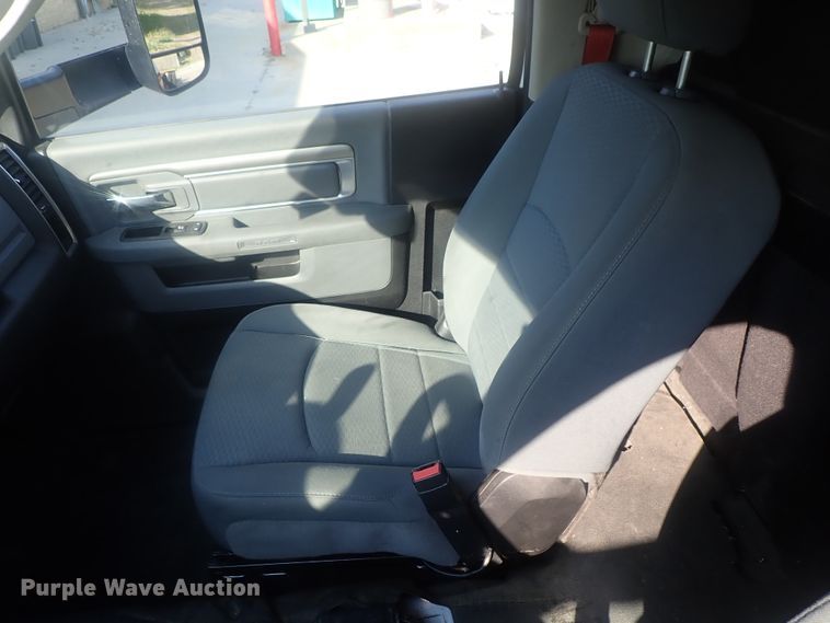 image for item DE0844 2014 Dodge Ram 4500  truck cab and chassis