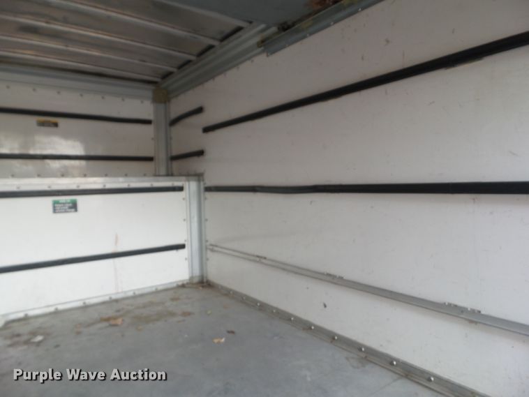 image for item DF0902 1997 Ford F350 XL  box truck