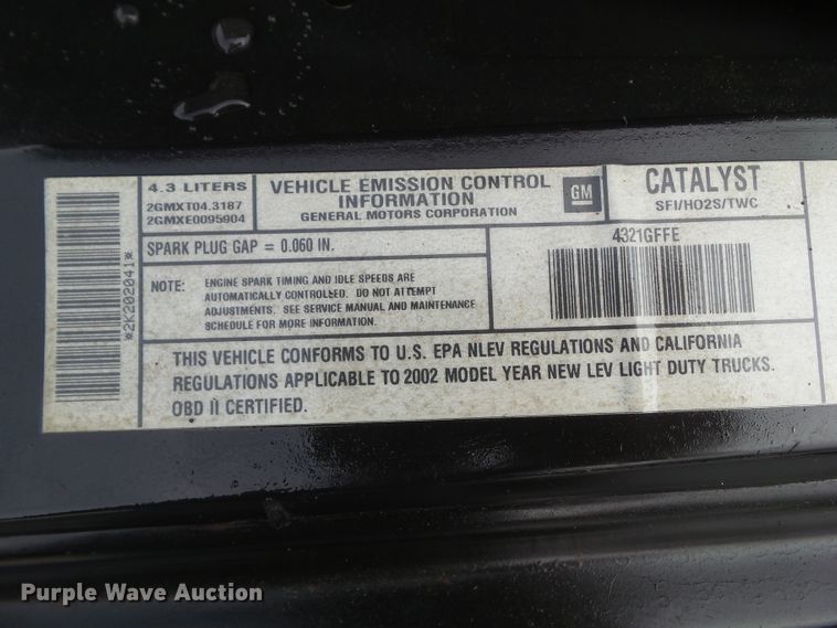 image for item DF0930 2002 GMC Sonoma  Crew Cab pickup truck