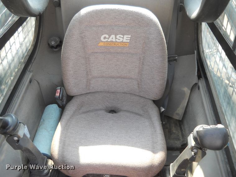 image for item DF4517 2015 Case SR270  skid steer loader