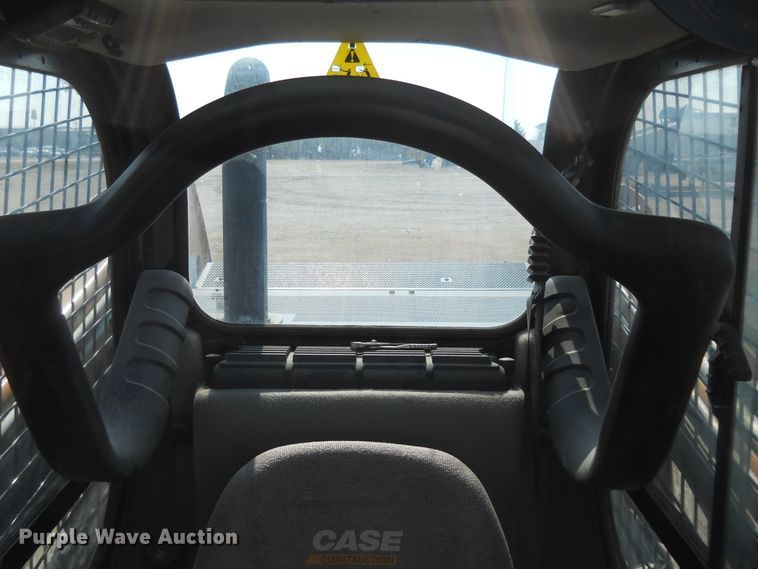 image for item DF4517 2015 Case SR270  skid steer loader