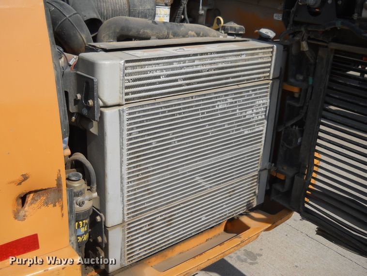 image for item DF4517 2015 Case SR270  skid steer loader