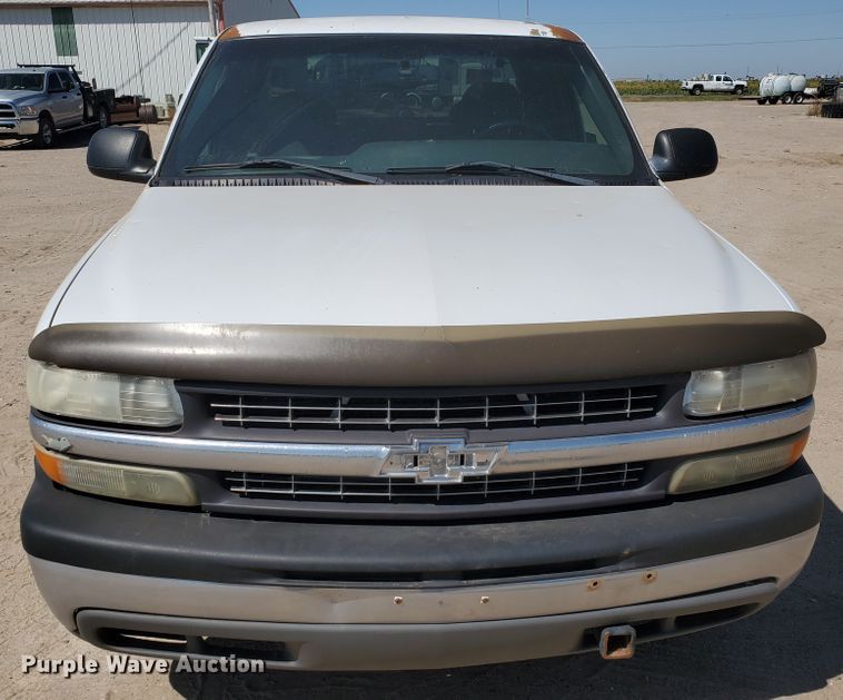image for item DF5702 2001 Chevrolet Silverado 1500  Ext. Cab pickup truck