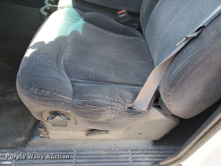 image for item DF5702 2001 Chevrolet Silverado 1500  Ext. Cab pickup truck