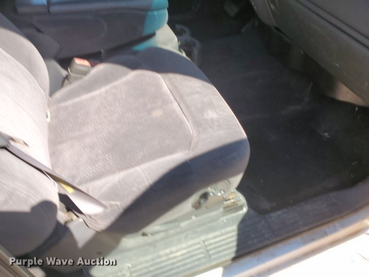 image for item DF5702 2001 Chevrolet Silverado 1500  Ext. Cab pickup truck